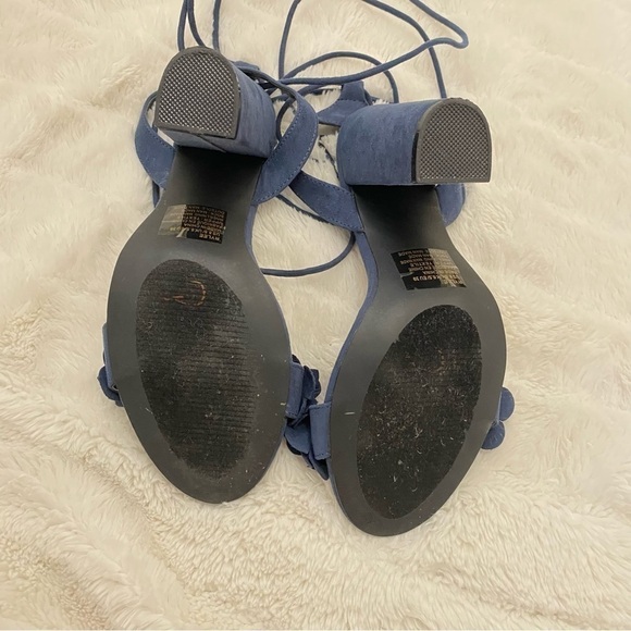 Shoe Dazzle Blue Flower Lace Up Boho Block Heels Size 8.5 - Picture 9 of 11